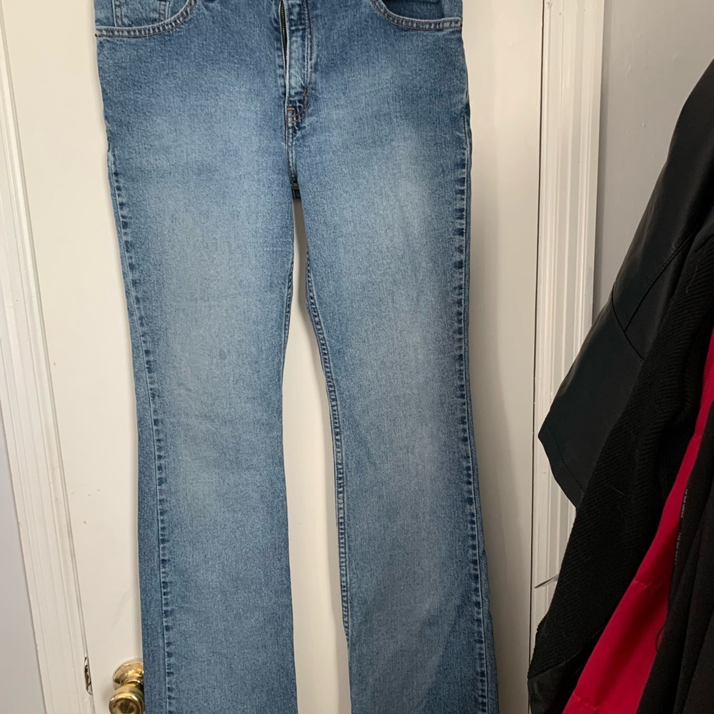 Levis flare jeans called 517s sz 9